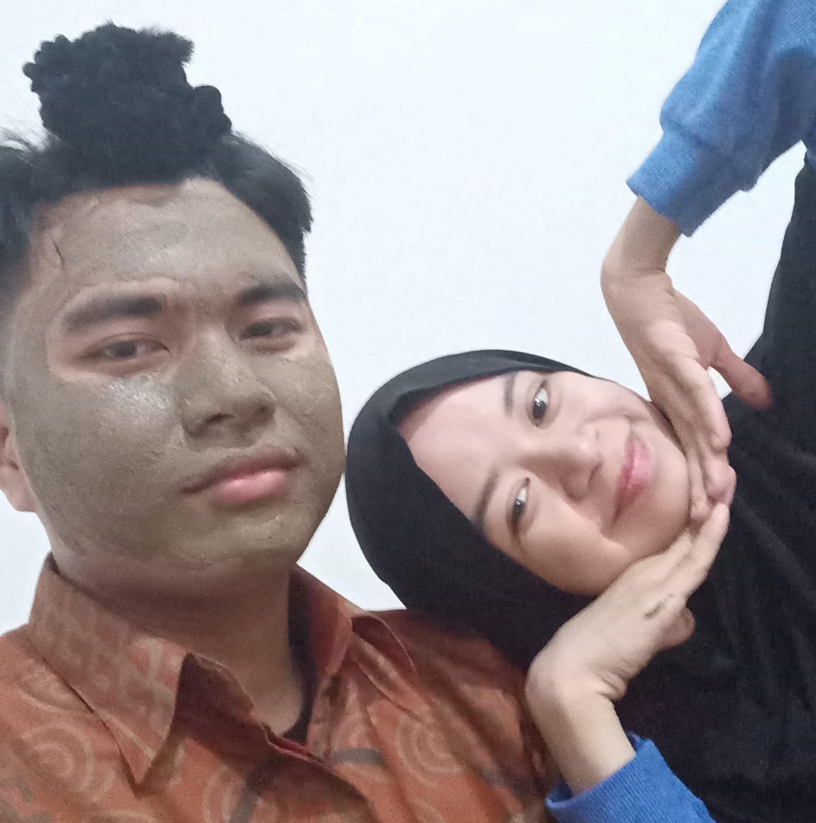 Mengmasker with bulbul